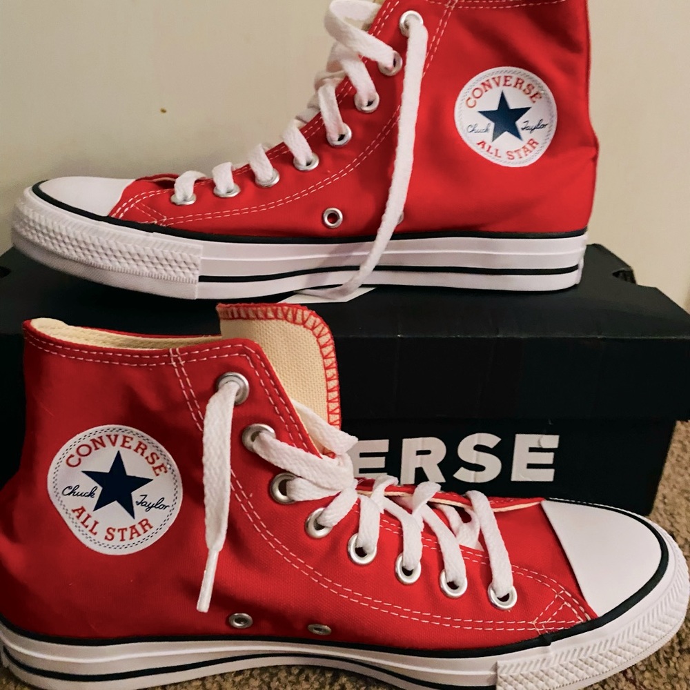 Size 8.5 converse red high tops
